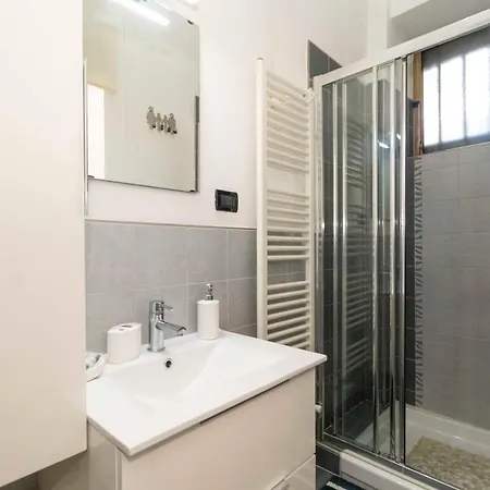 Dora Modern & Functional Flat Turin
